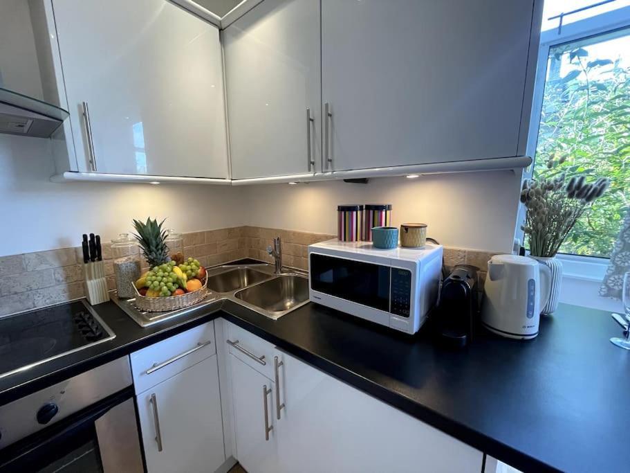 Cute&Cozy Studio Apt In Barons Court Londres Exterior foto